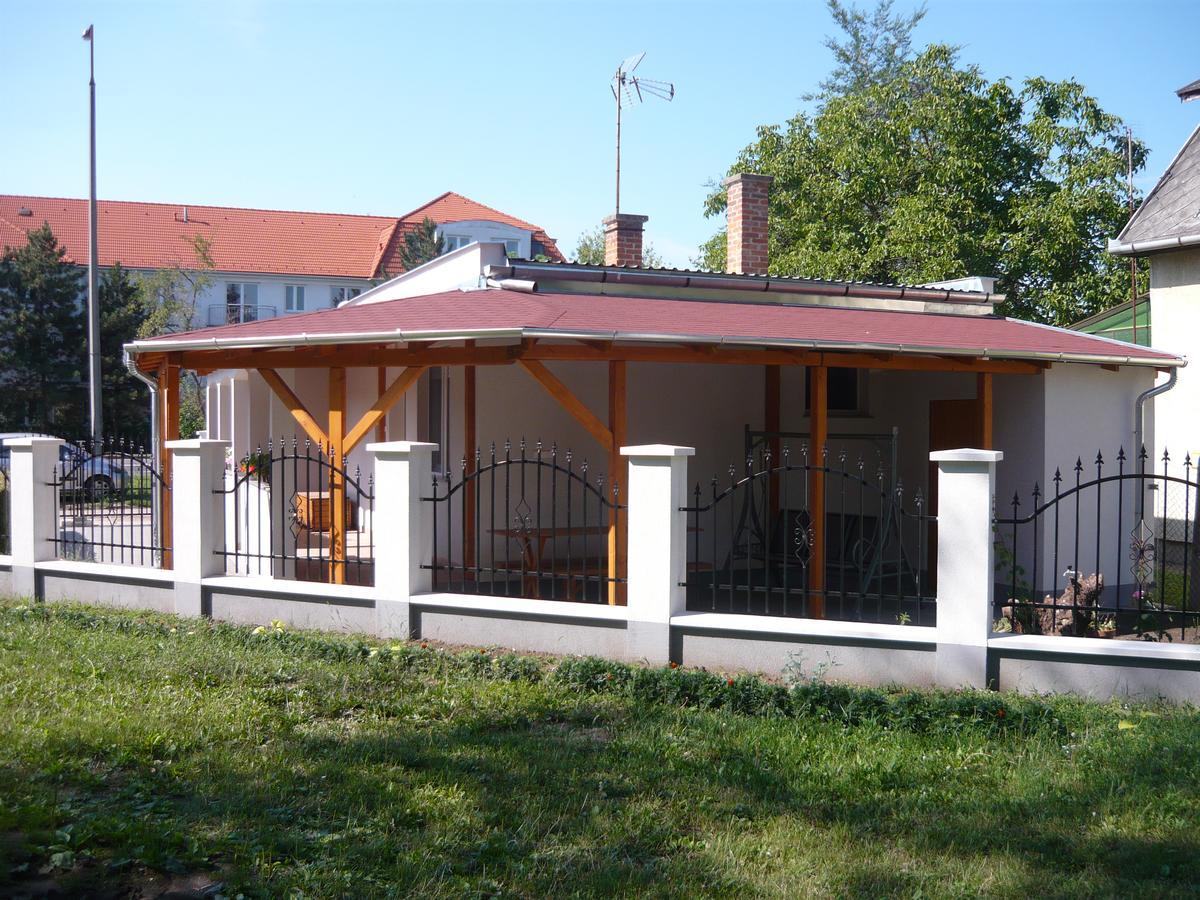 Keresztmama Haza Apartment Hajduszoboszlo Exterior photo